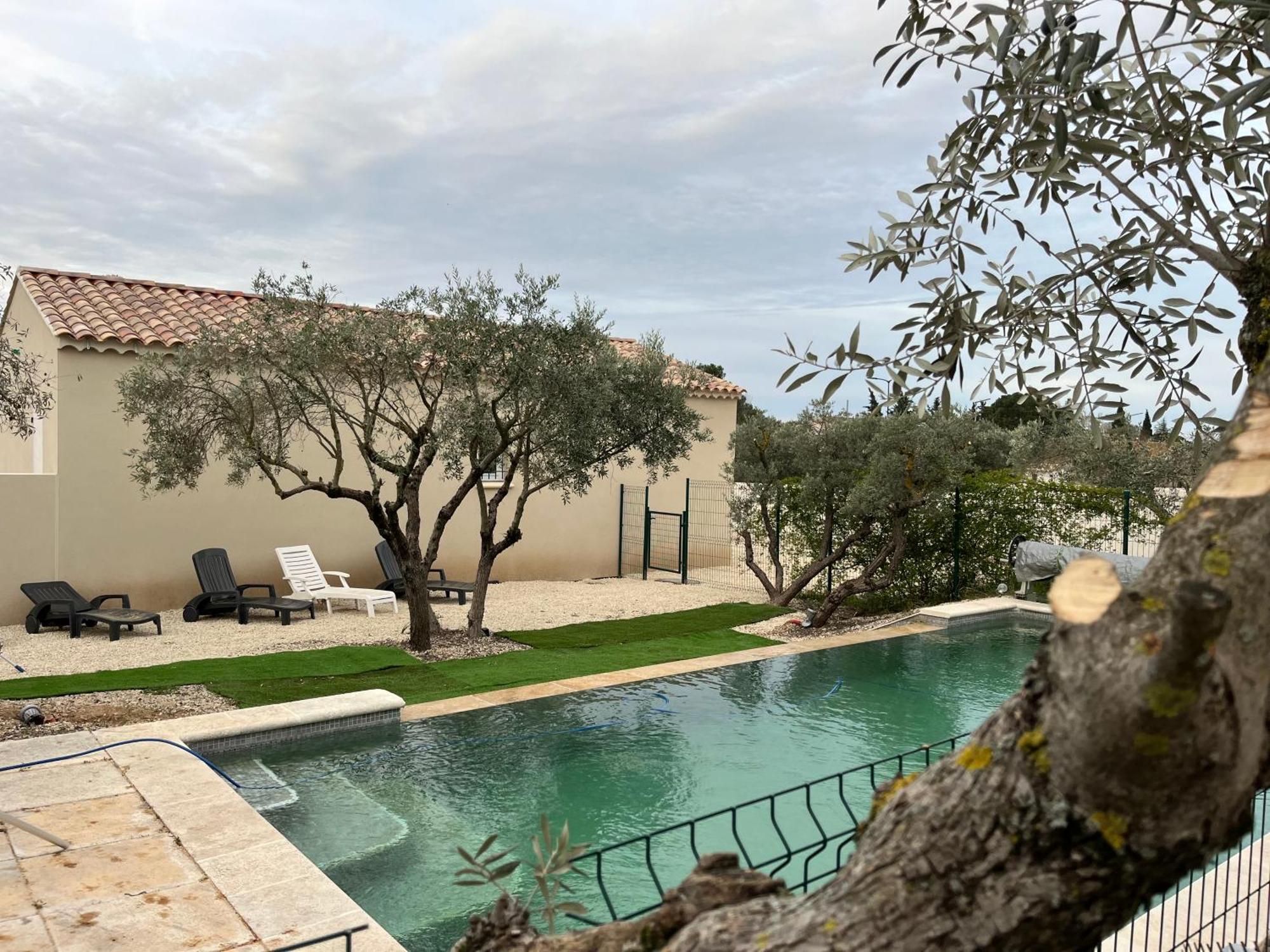 Chez Nous Hotel Mérindol Kültér fotó